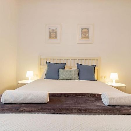 Triana Alfareria Suites By Valcambre เซบีญา ภายนอก รูปภาพ